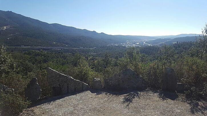 Finca a la venda ideal amb molt de terreny per a vedat de caça Jonquera