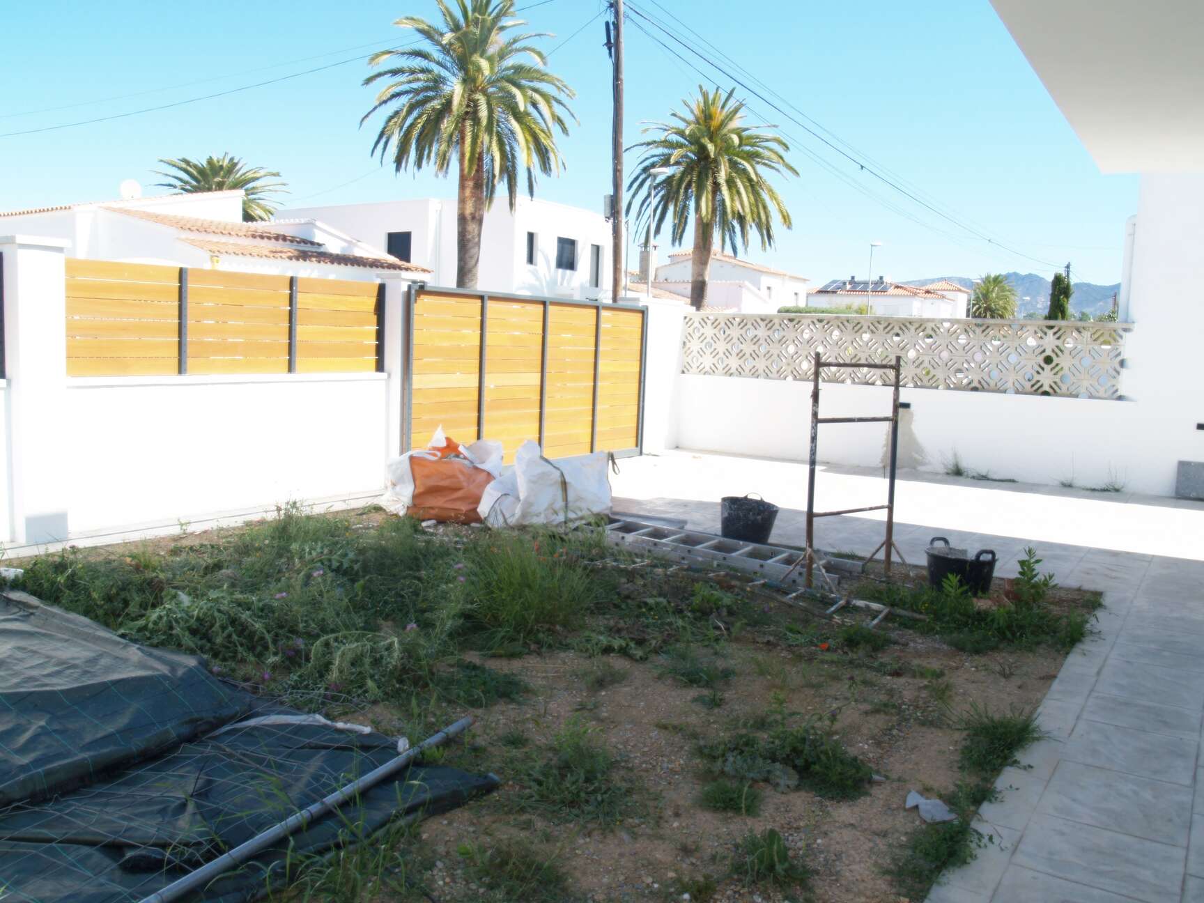 New construction house on the wide channel for sale in Empuriabrava