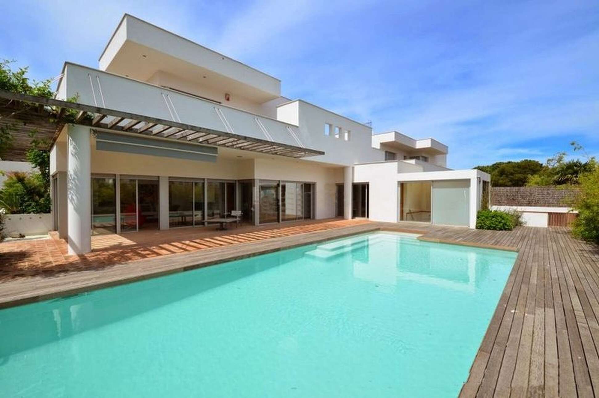 Spectacular villa with 48m mooring before Empuriabrava bridges