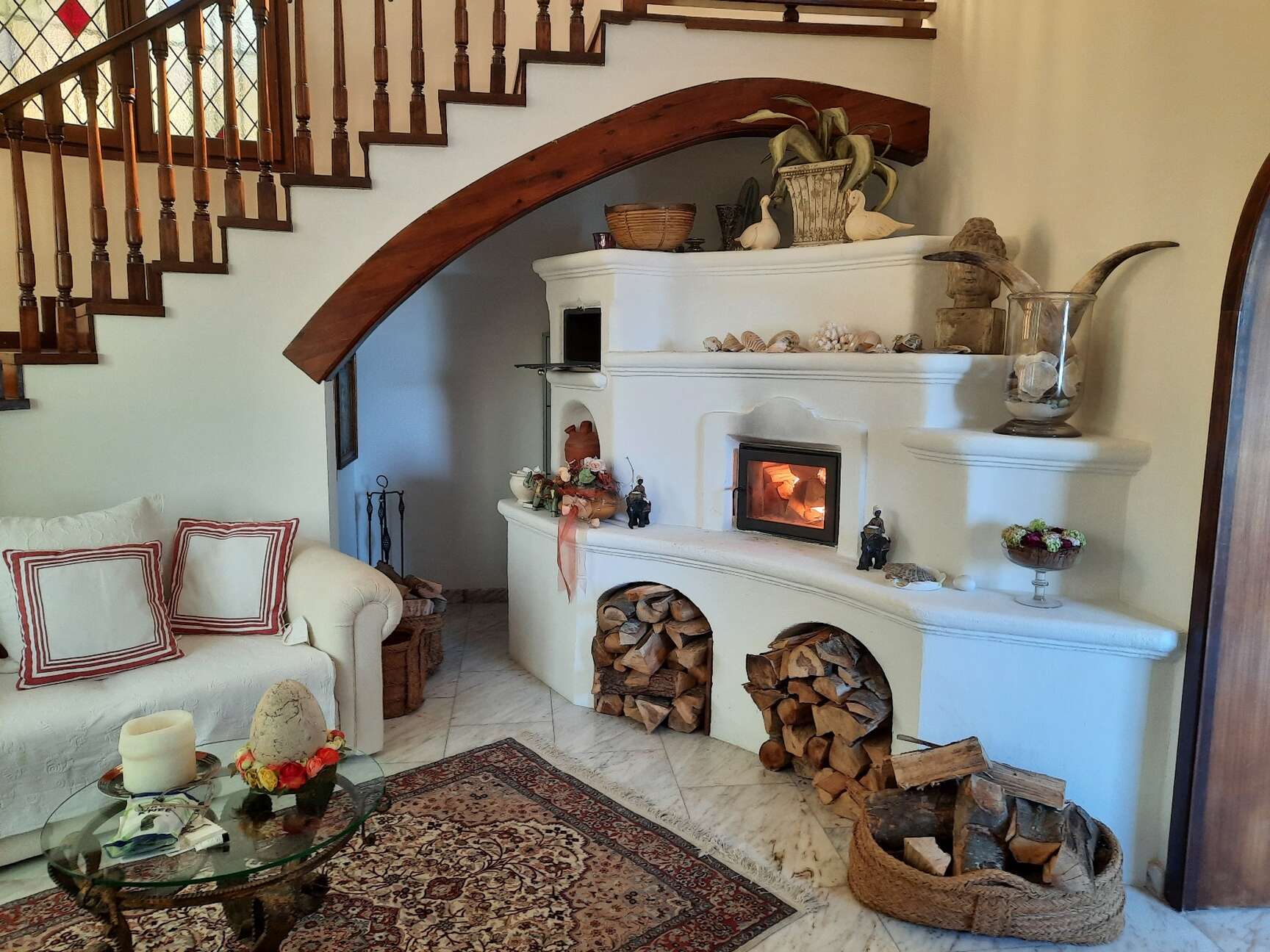 Belle maison à vendre dans les montagnes avec vue sur la mer Roses