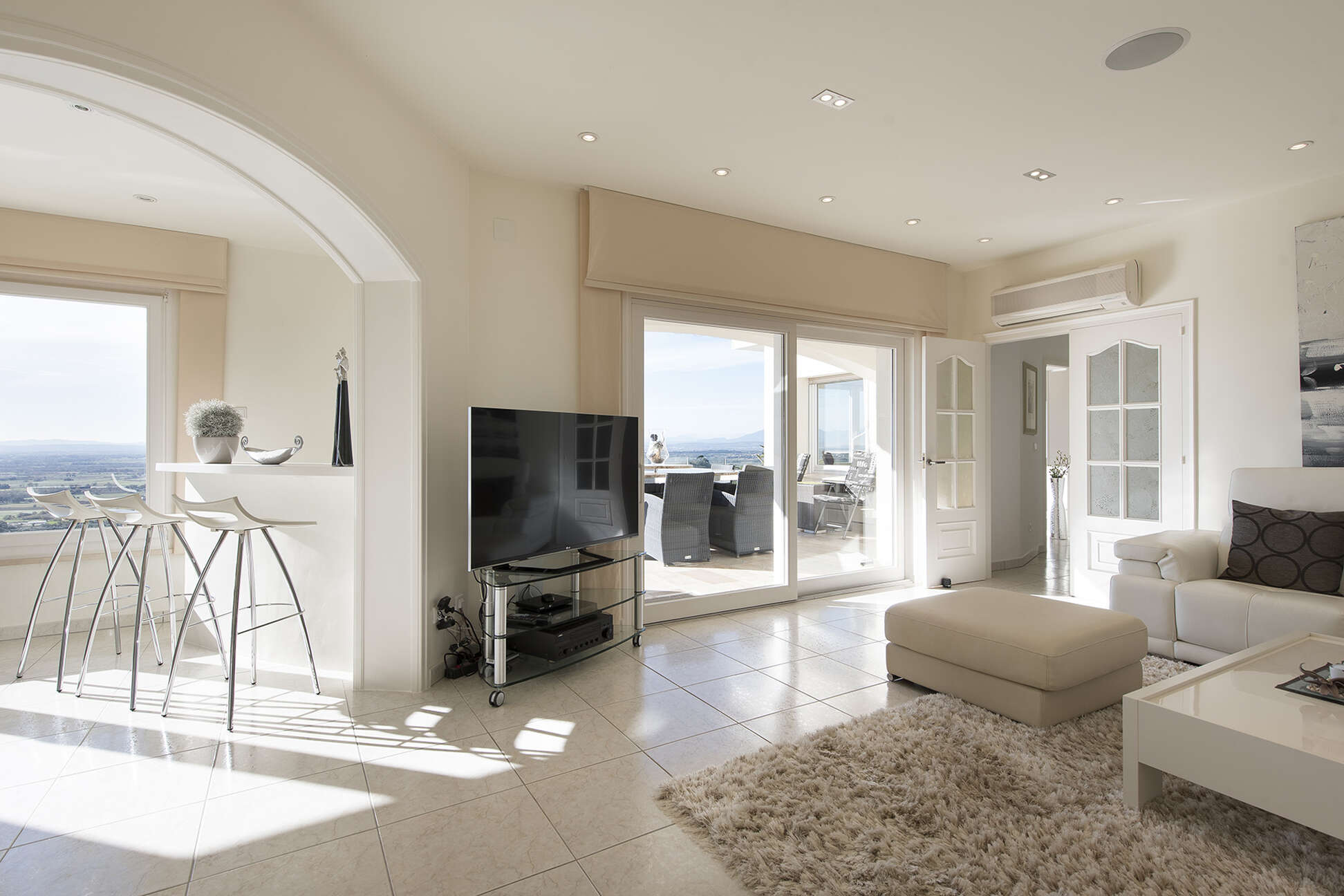 Spectacular luxury villa overlooking the Bay of Roses for sale, Pau