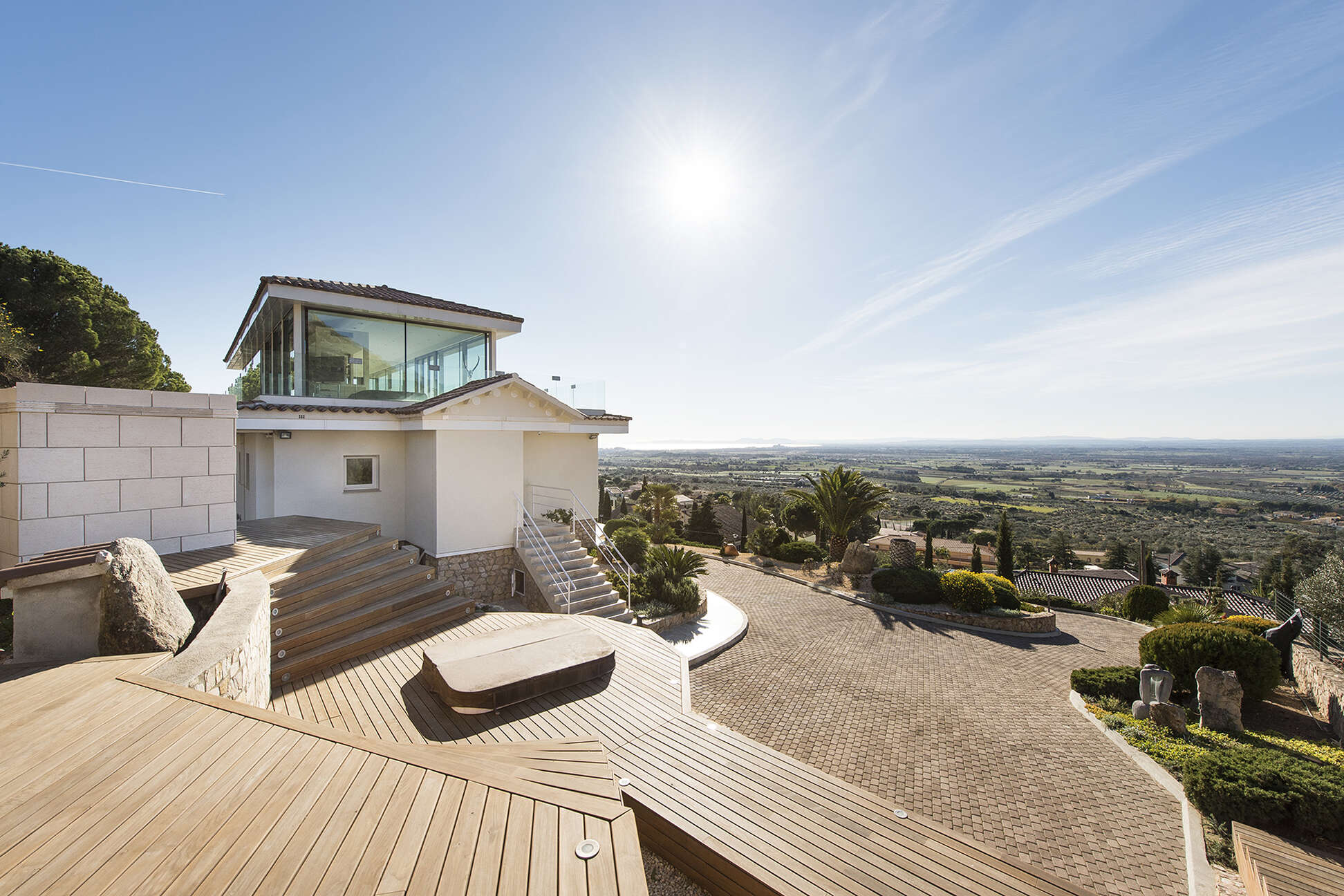 Spectaculaire villa de luxe avec vue sur la baie de Roses à vendre, Pau