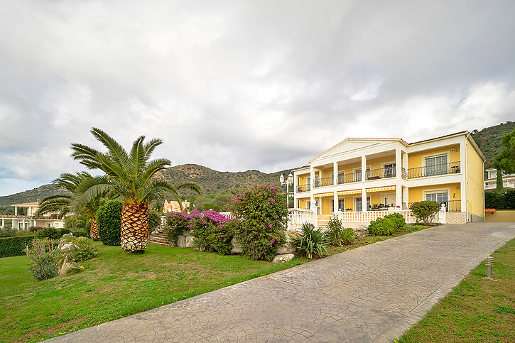 Fabulosa casa de lujo a la venta en urbanización Olivars, Pau