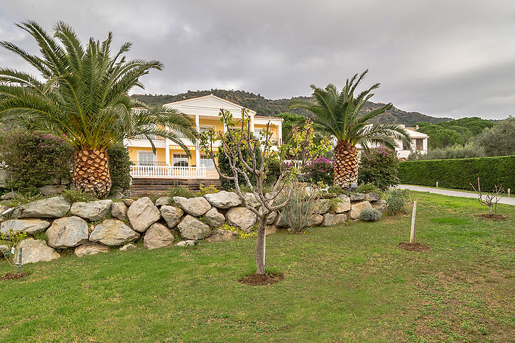 Fabulosa casa de lujo a la venta en urbanización Olivars, Pau