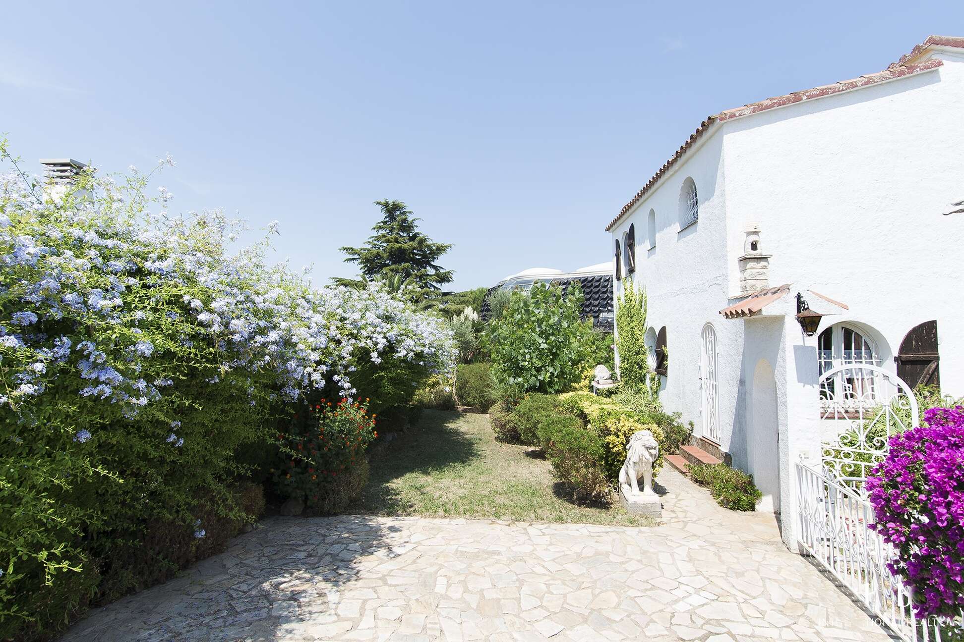 Fantástica casa con 30 metros amarre,pleno centro Empuriabrava