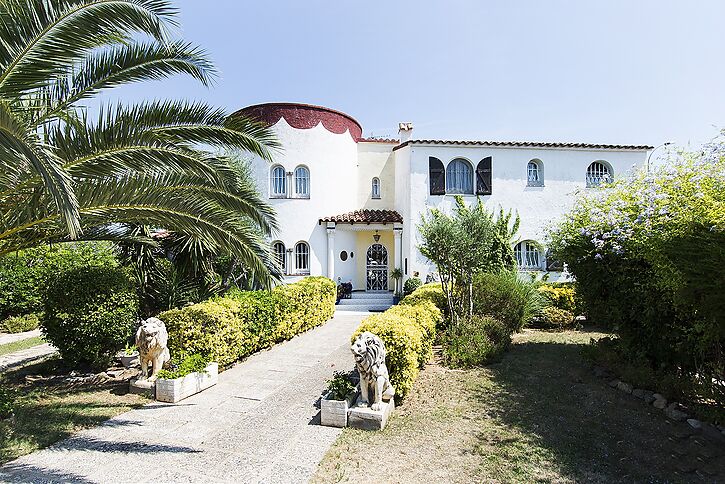 Maison fantastique avec amarre de 30 mètres, centre d'Empuriabrava