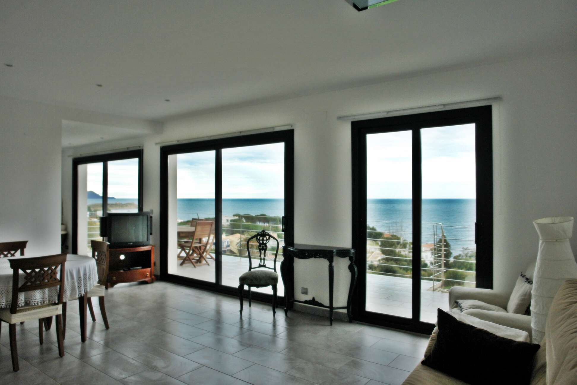 Spectacular villa for sale overlooking the sea Port de la Selva