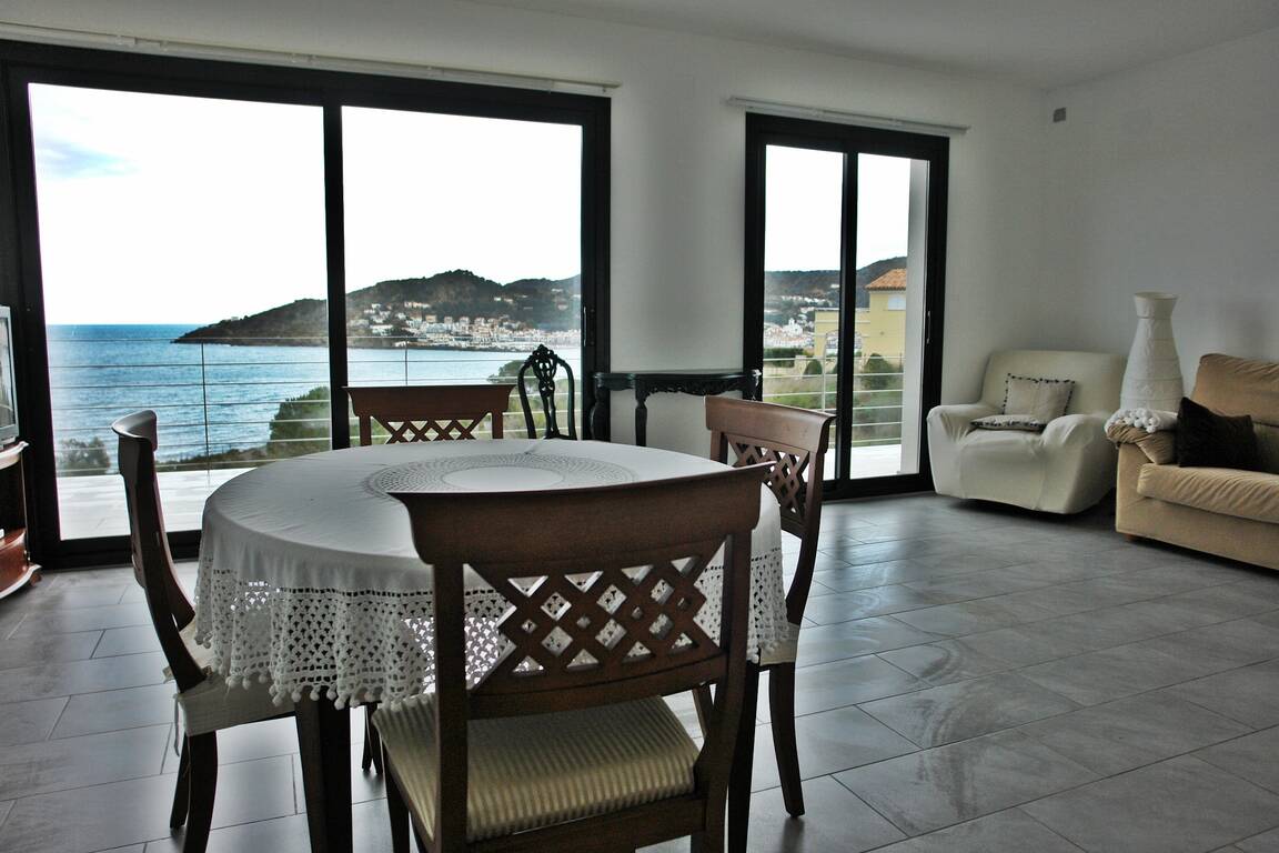 Espectacular villa a la venta con vistas al mar Port de la Selva