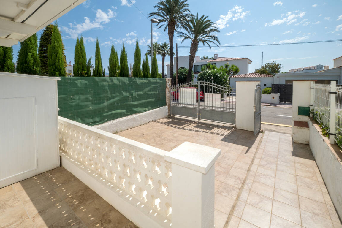 Casa adosada con amarre para velero 2ª linea de mara, Empuriabrava