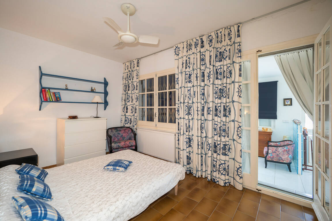 Casa adosada con amarre para velero 2ª linea de mara, Empuriabrava