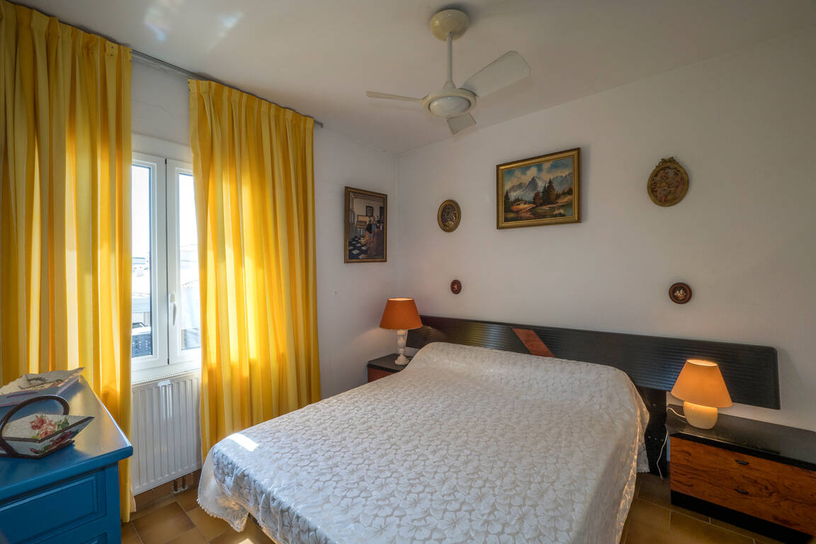 Casa adosada con amarre para velero 2ª linea de mara, Empuriabrava