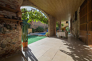 Nice rustic Catalan-style house for sale in Castello d'Empuries