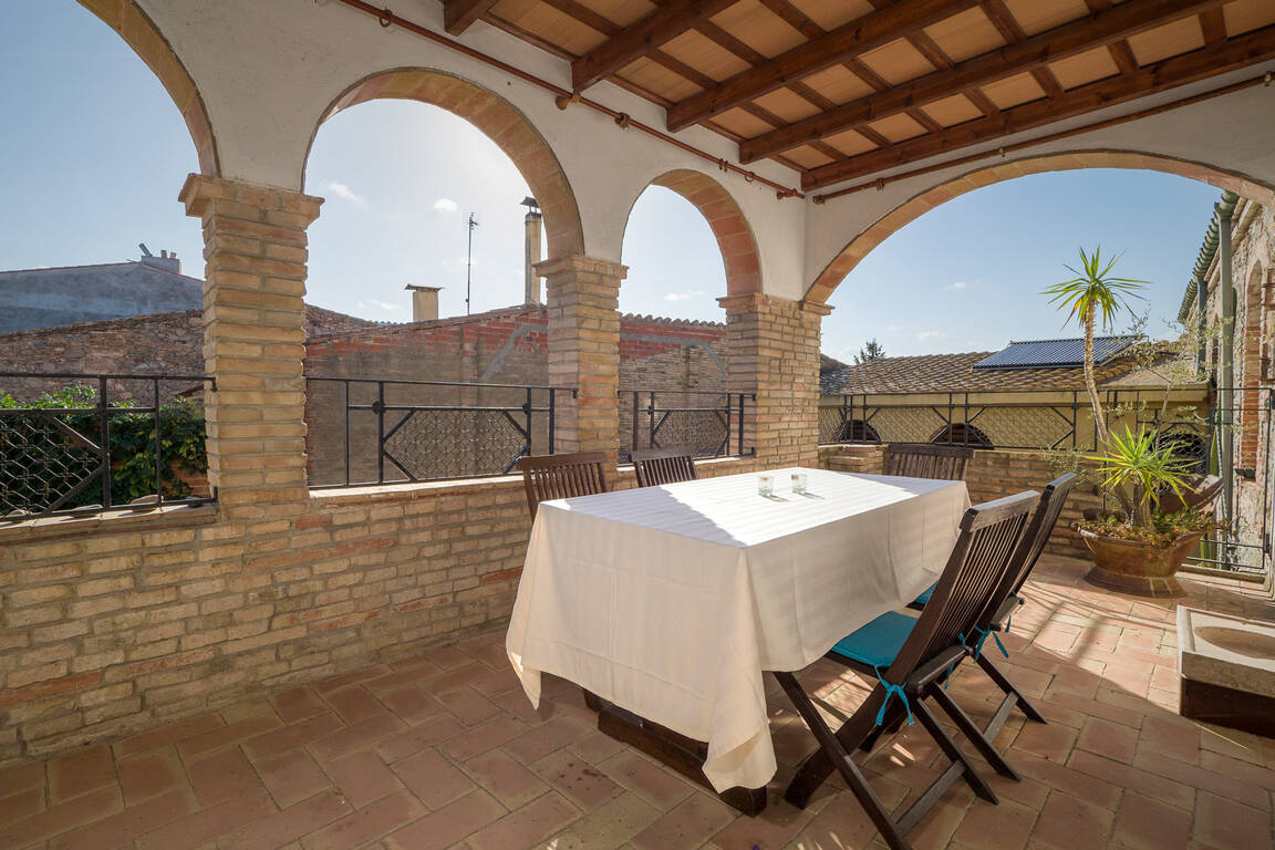 Nice rustic Catalan-style house for sale in Castello d'Empuries