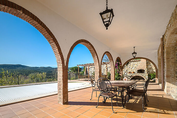 Belle maison de campagne avec de grandes vues à vendre à Agullana