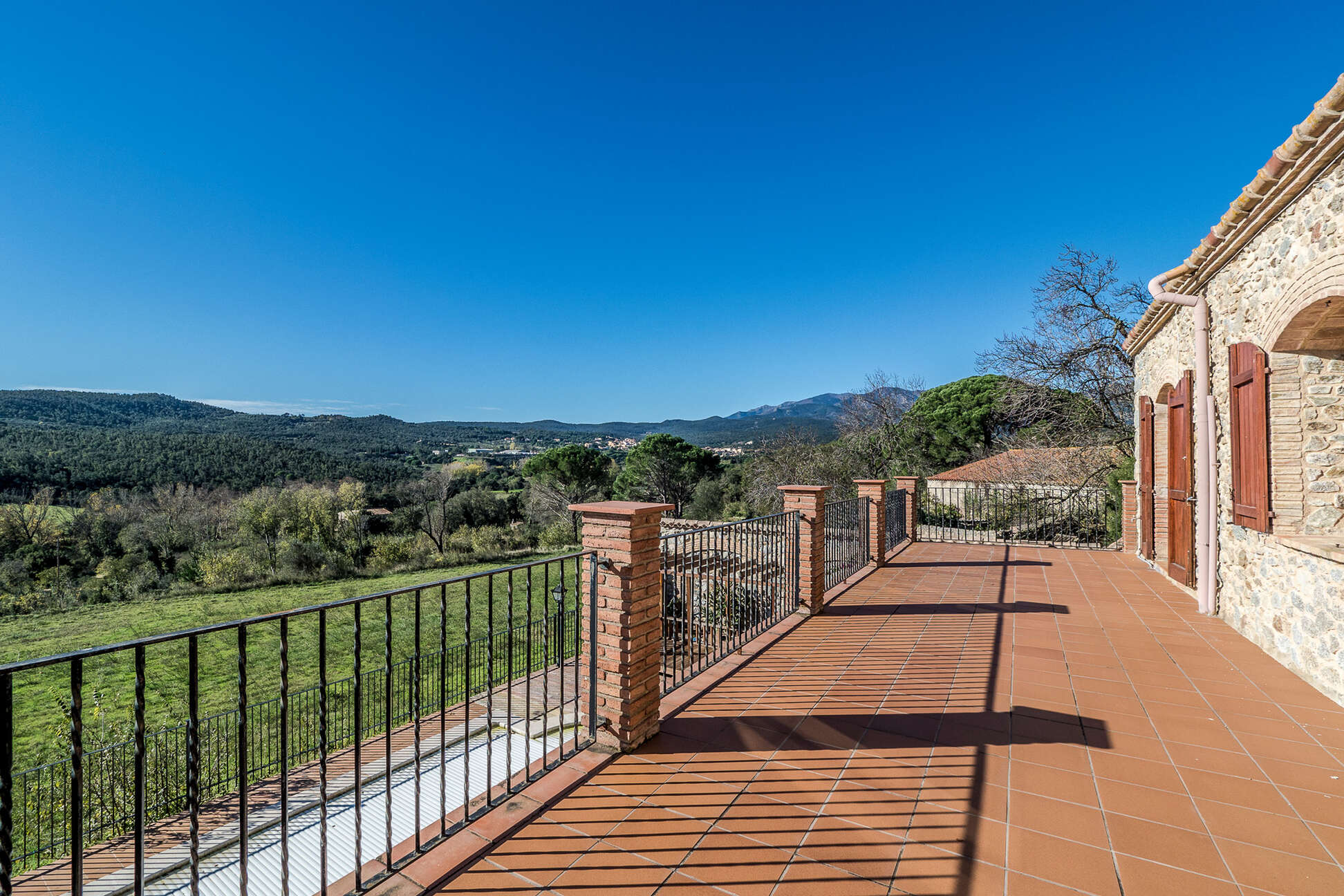 Belle maison de campagne avec de grandes vues à vendre à Agullana