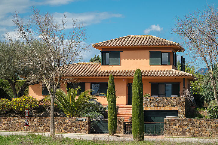 Belle maison à vendre à Torremirona Golf