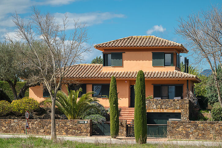 Belle maison à vendre à Torremirona Golf