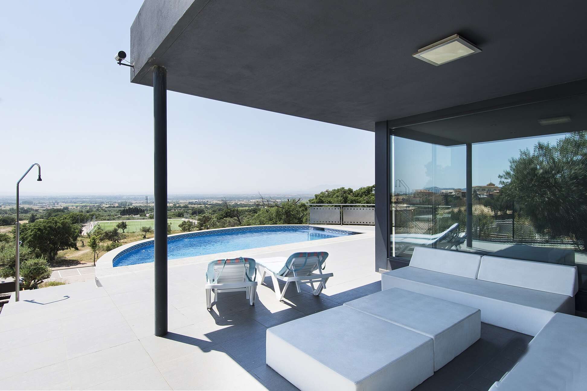 Moderna casa a la venda amb piscina a Palau Saverdera