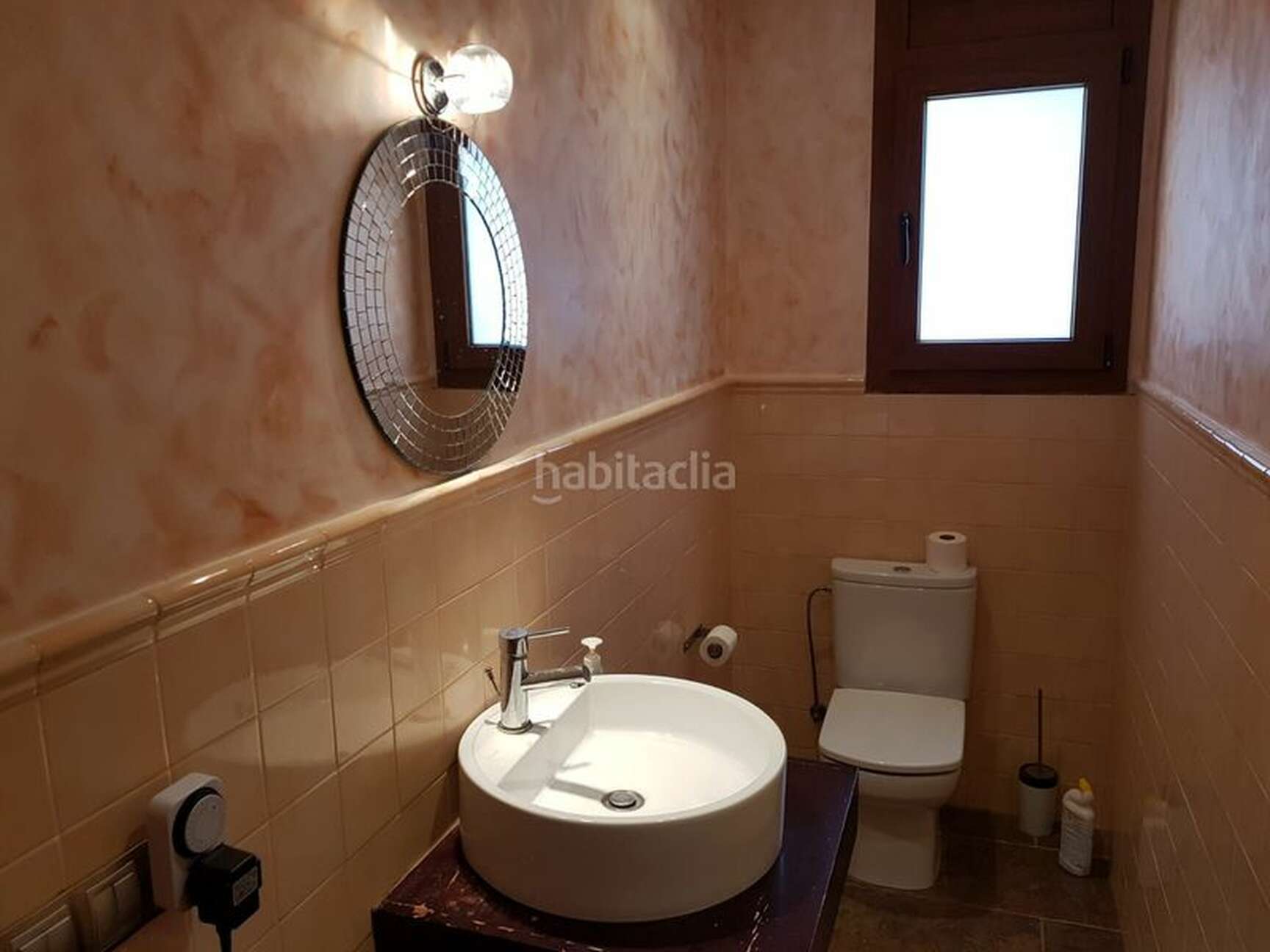 Bonita casa a la venta con piscina en Palau Savardera