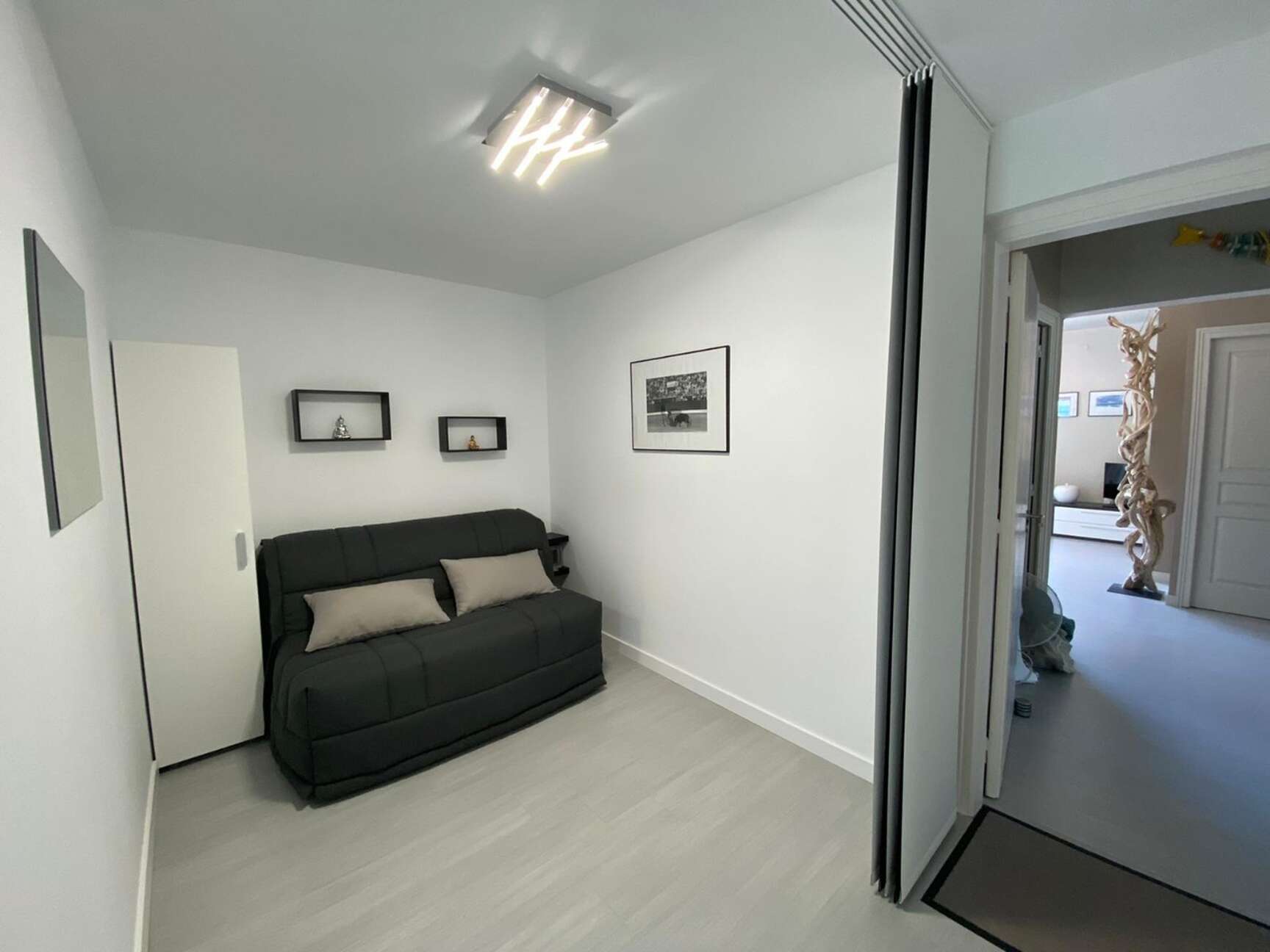 Apartamento reformado a 50 metros playa Almadrava,,Roses