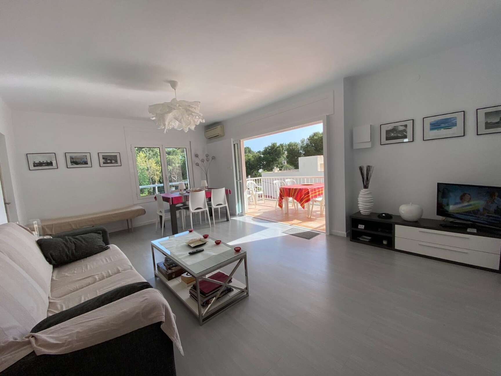 Apartamento reformado a 50 metros playa Almadrava,,Roses