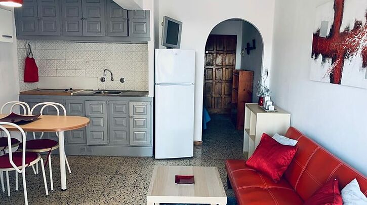 Apartamento con parquin en 1ª linea de mar venta Empuriabrava