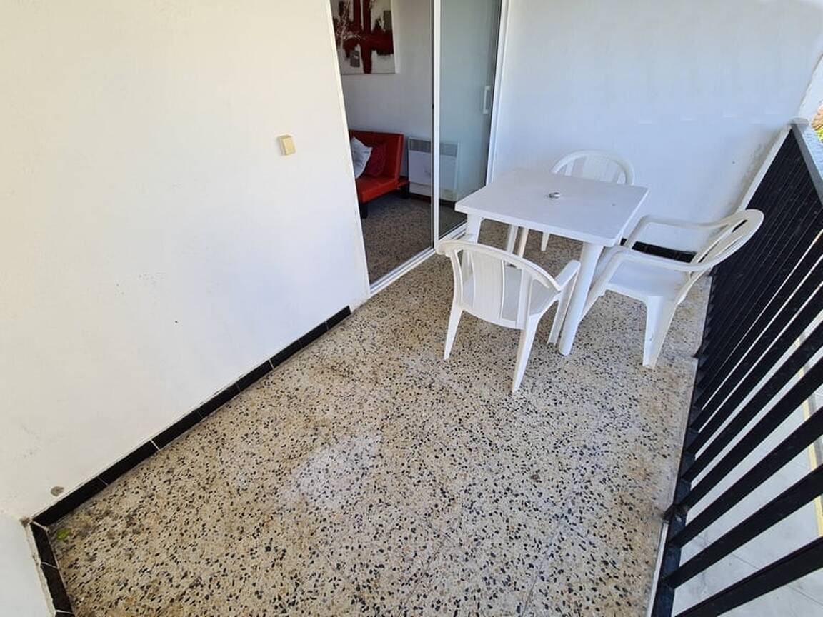 Wohnung mit Parkplatz in 1. Meereslinie zu verkaufen Empuriabrava