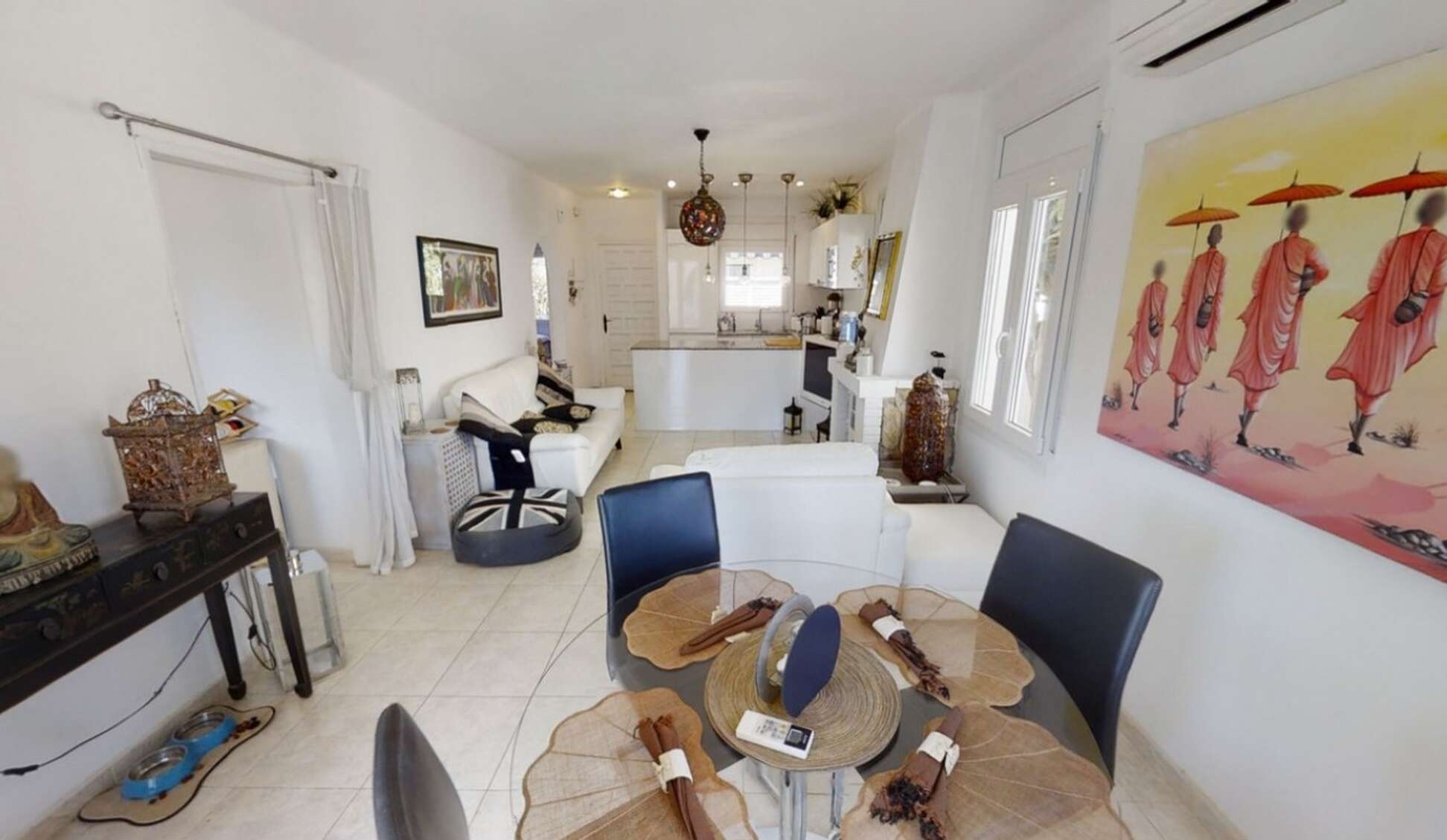 Haus am Kanal mit 10 m Liegeplatz am Empuriabrava-Kanal.