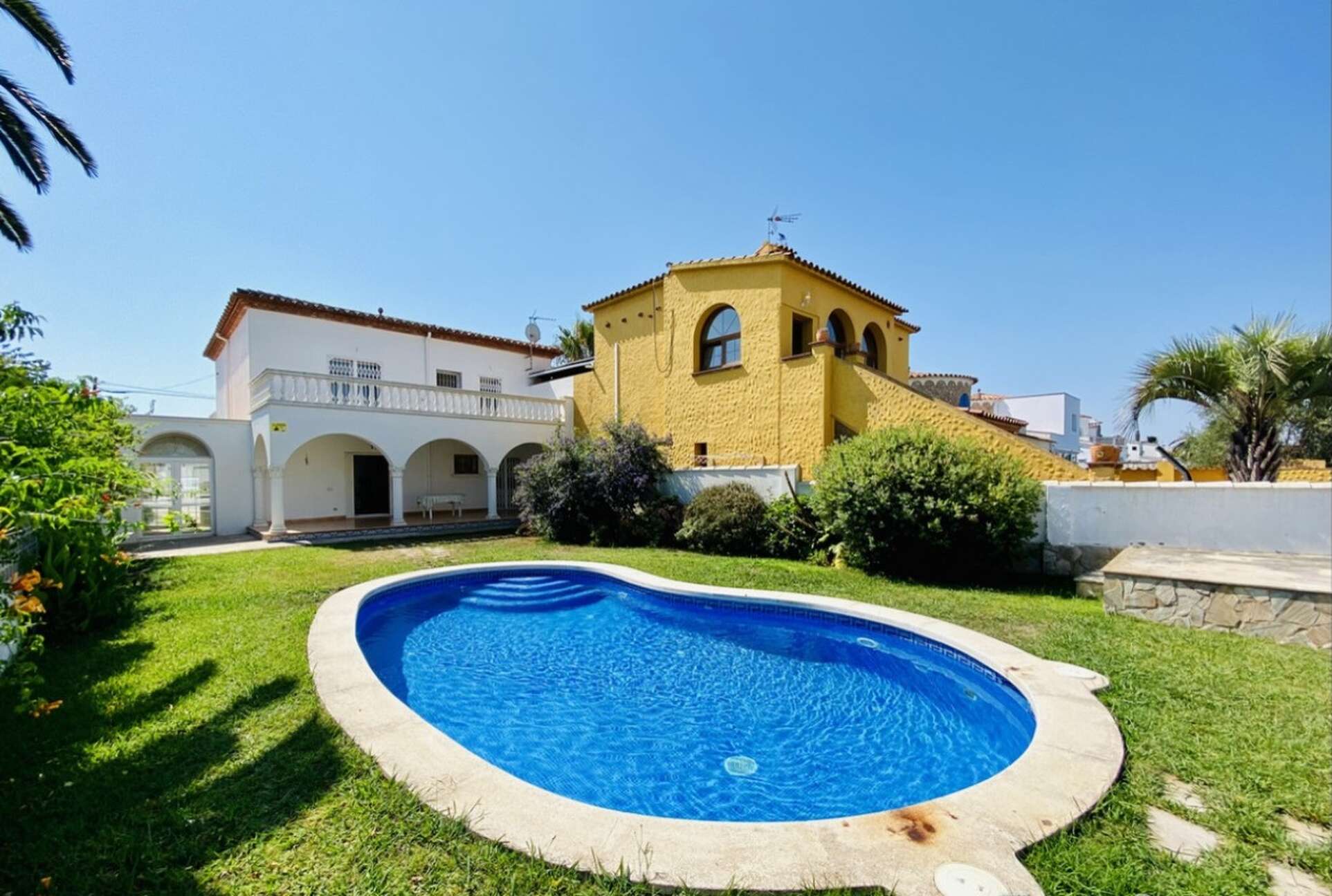 House for sale with mooring and 7 bedrooms in Empuriabrava