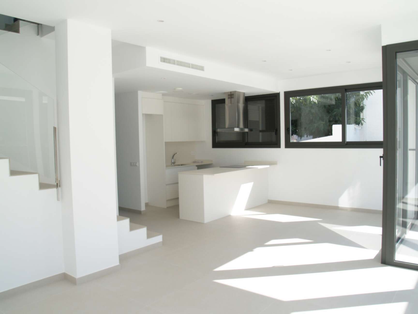 Modern style house for sale Empuriabrava  ( D )