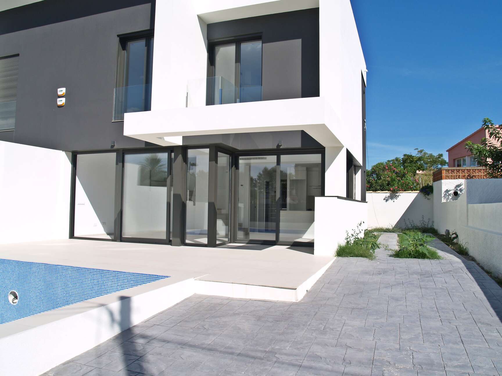 Modern style house for sale Empuriabrava  ( D )