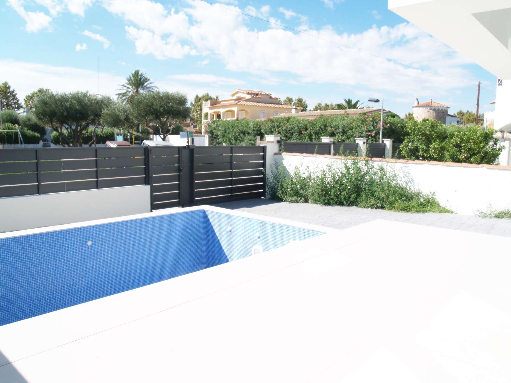 New modern style house for sale Empuriabrava ( I )