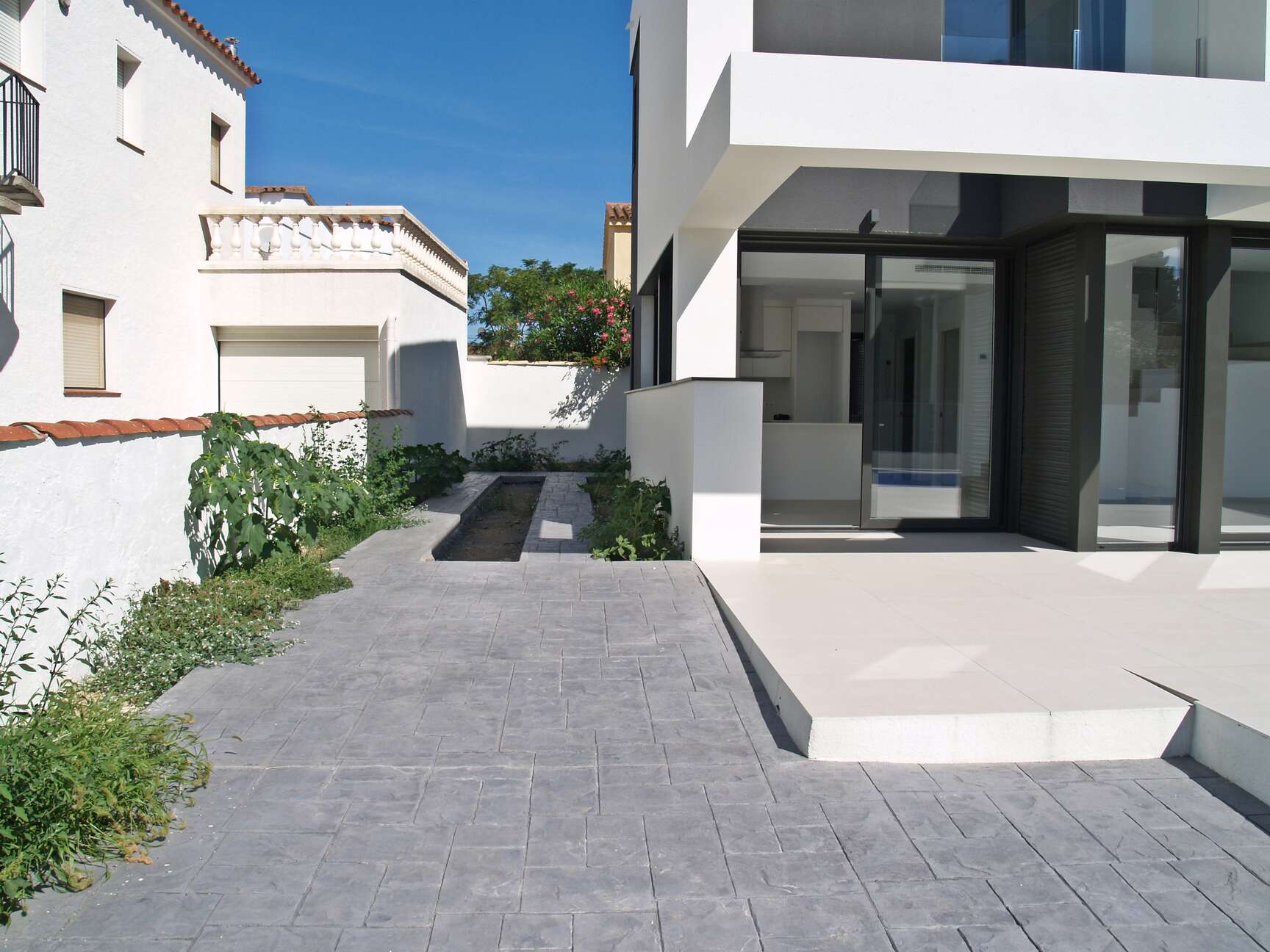 Nueva casa de estilo moderno en venta Empuriabrava ( I )