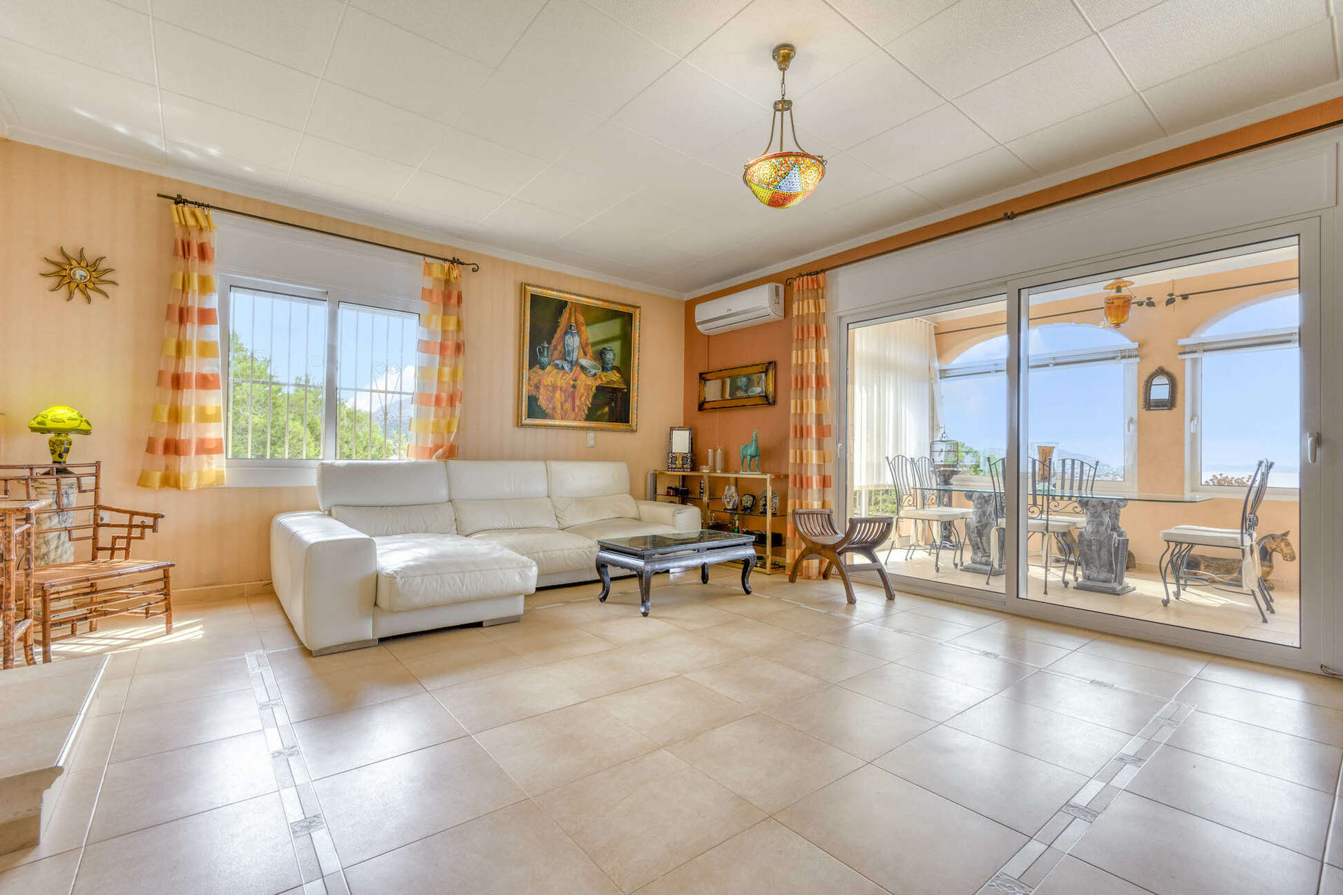 Elegant villa with panoramic views for sale Roses