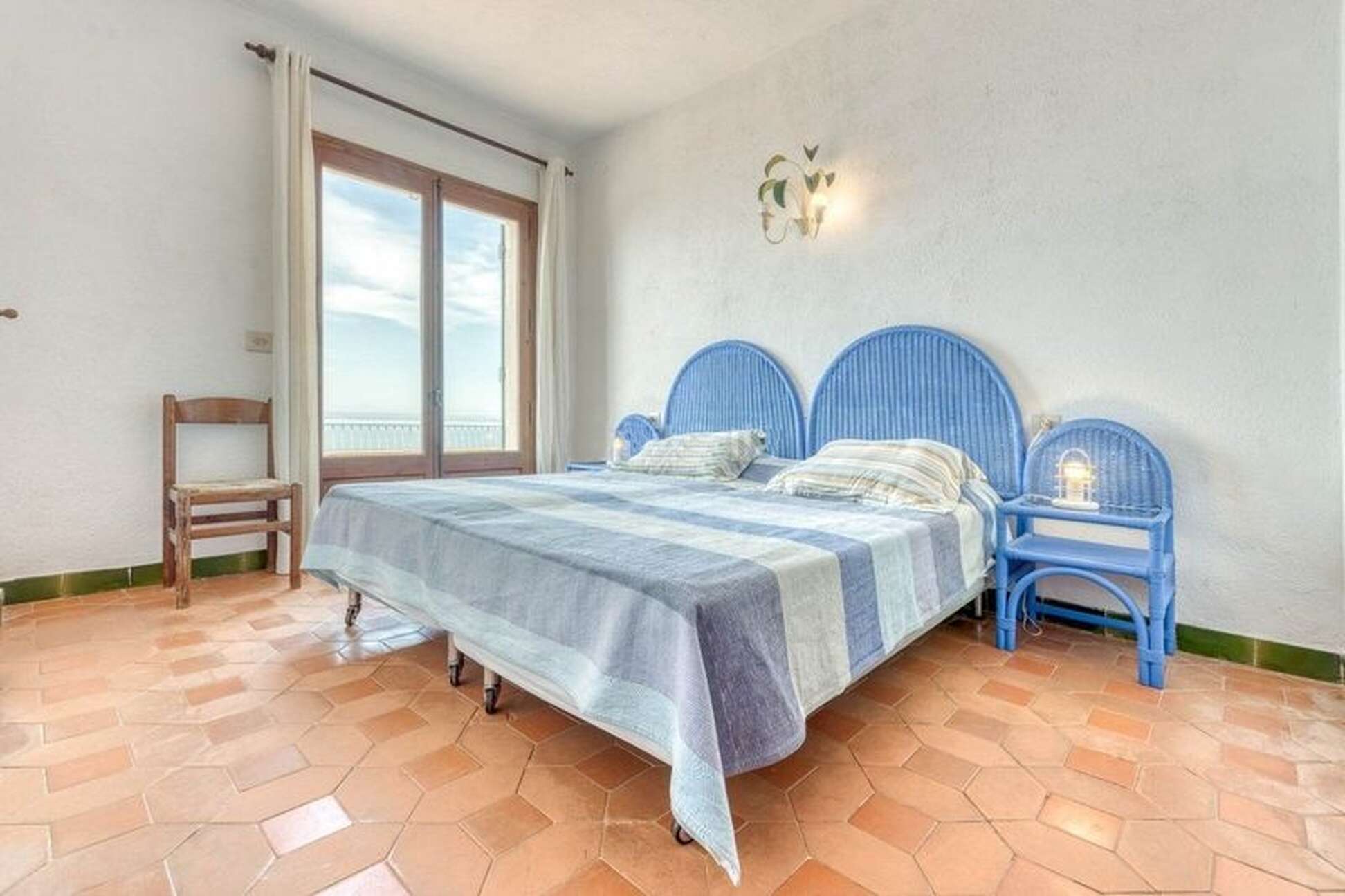 Casa estil mediterrani amb vistes al mar en venda Roses