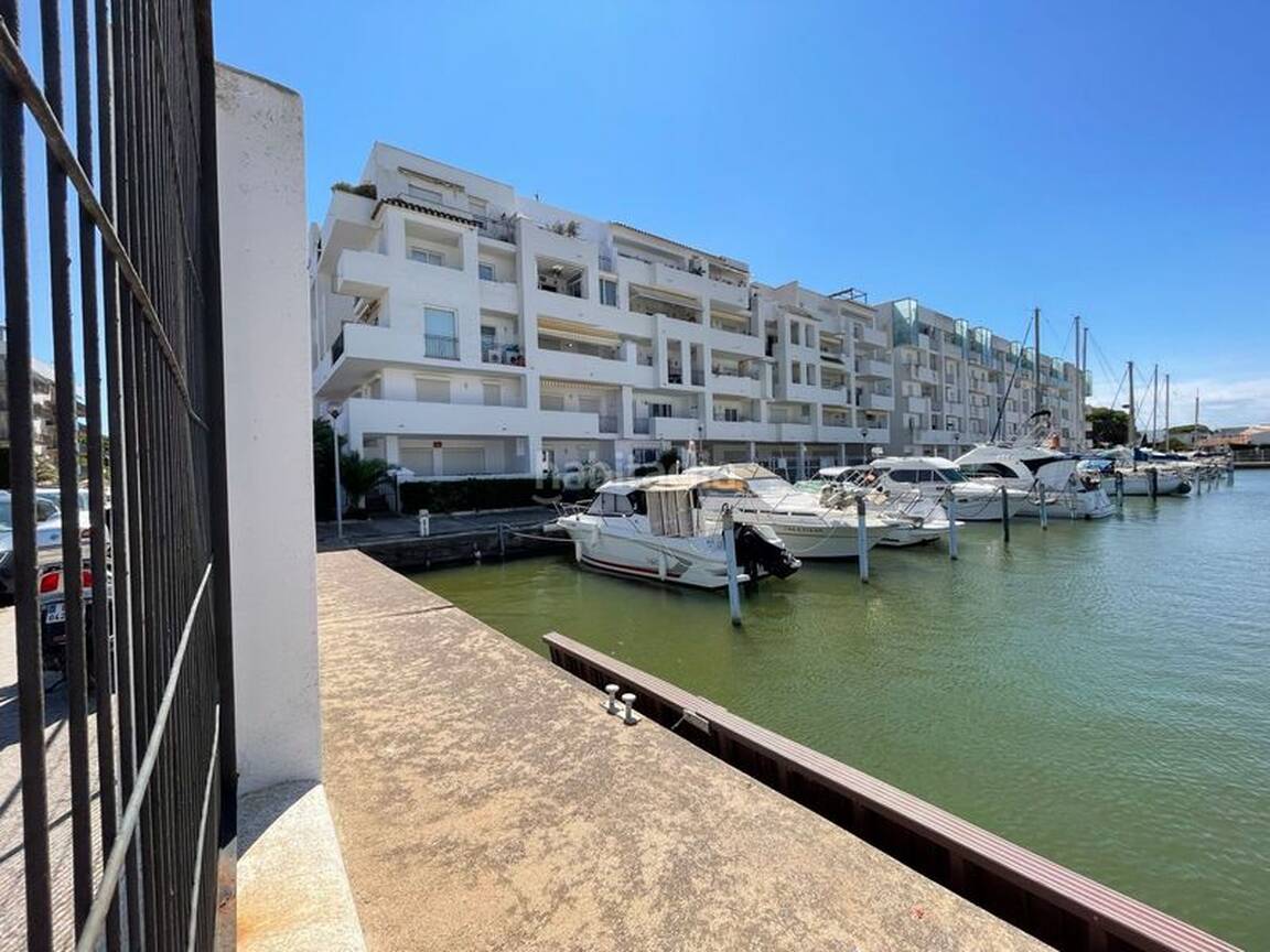 Apartamento en la última planta a la venta en Roses