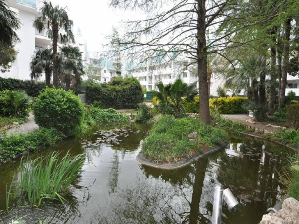 Apartamento en la última planta a la venta en Roses