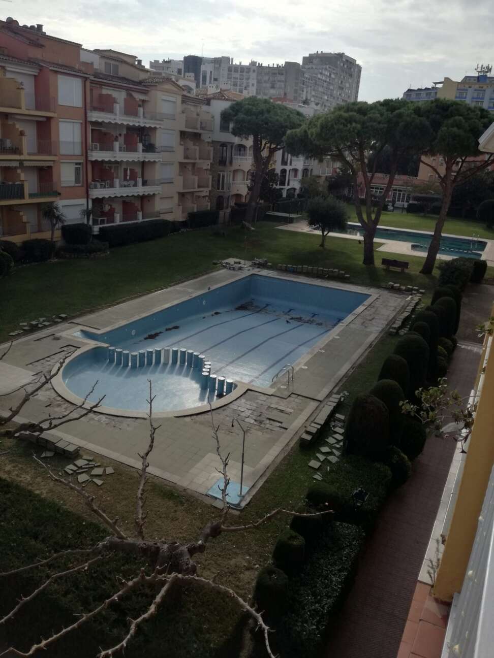 Pis a 300 metres de la platja en venda a Empuriabrava.