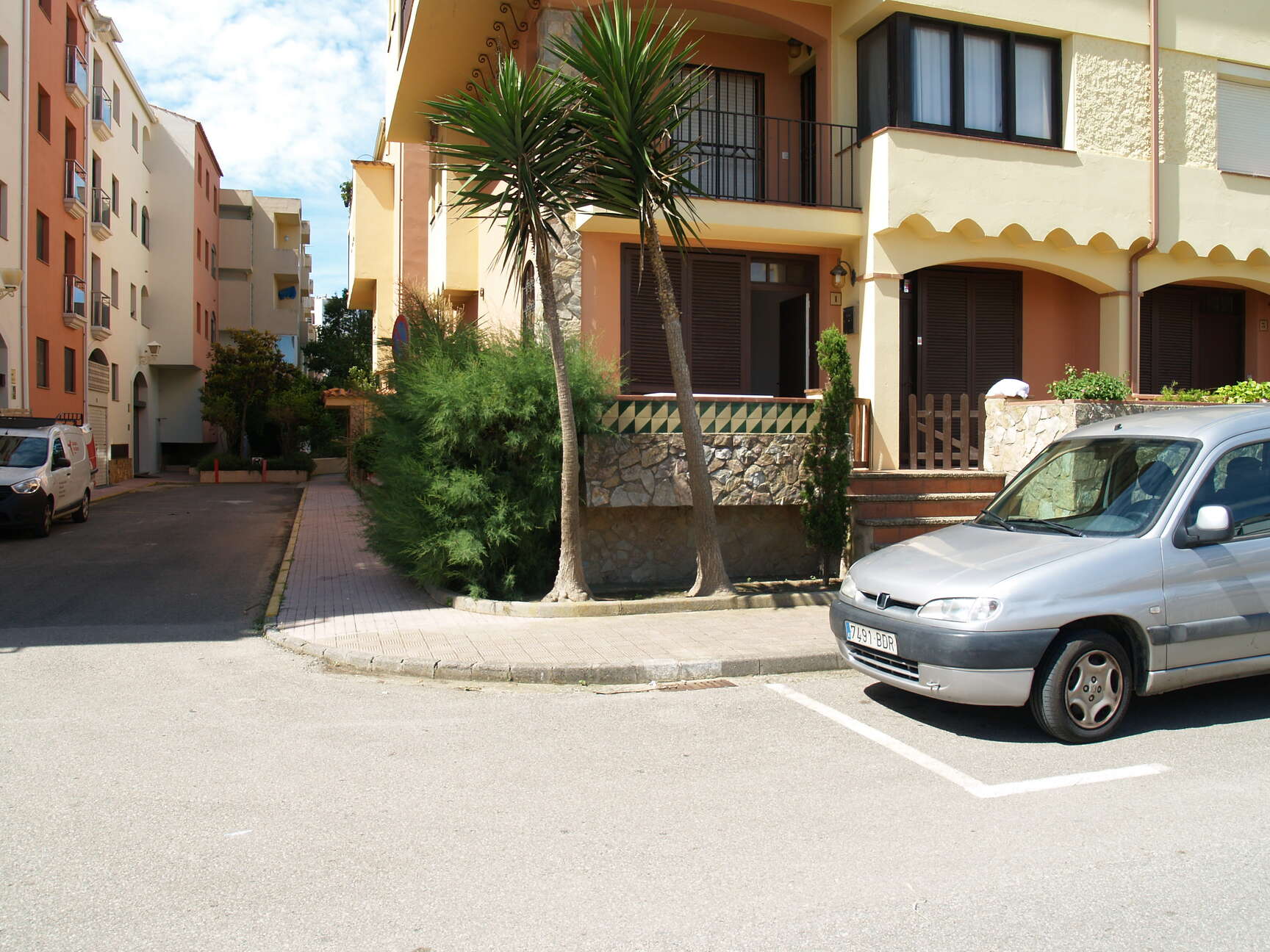 apartamento-venta-delanteplaya-renovado-piscina-empuriabrava-461