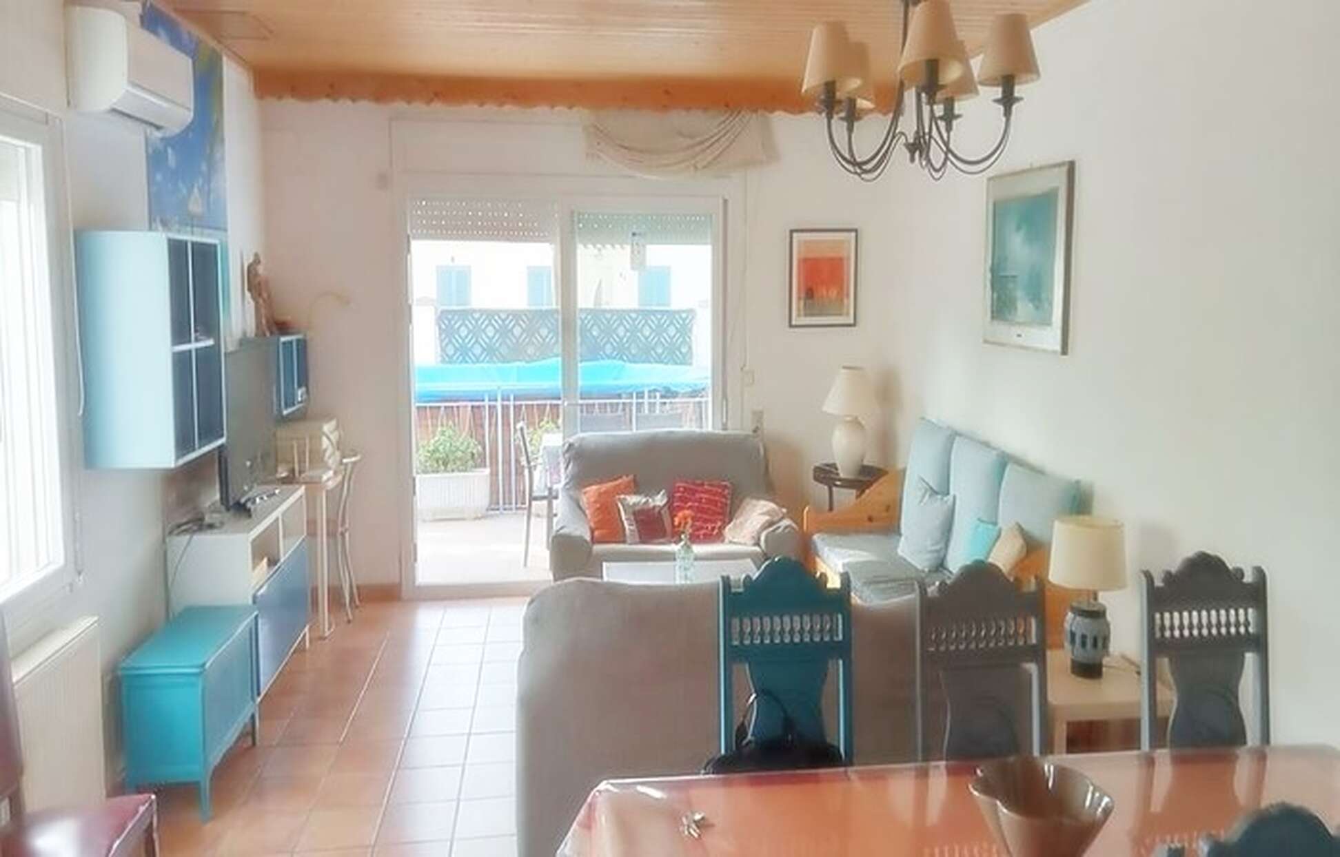Casa adossada a la venda amb jardí a Empuriabrava