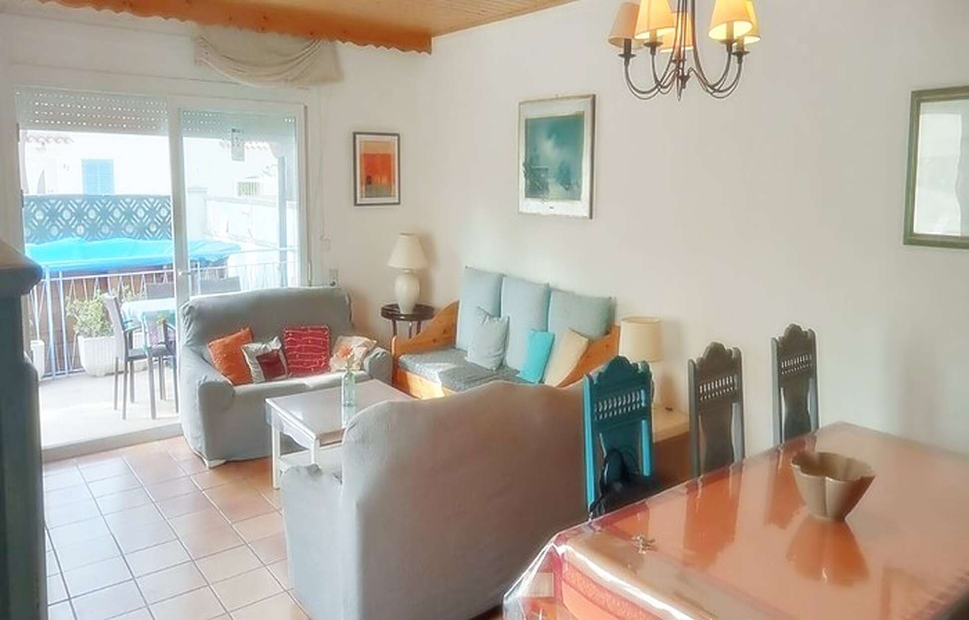 Casa adossada a la venda amb jardí a Empuriabrava