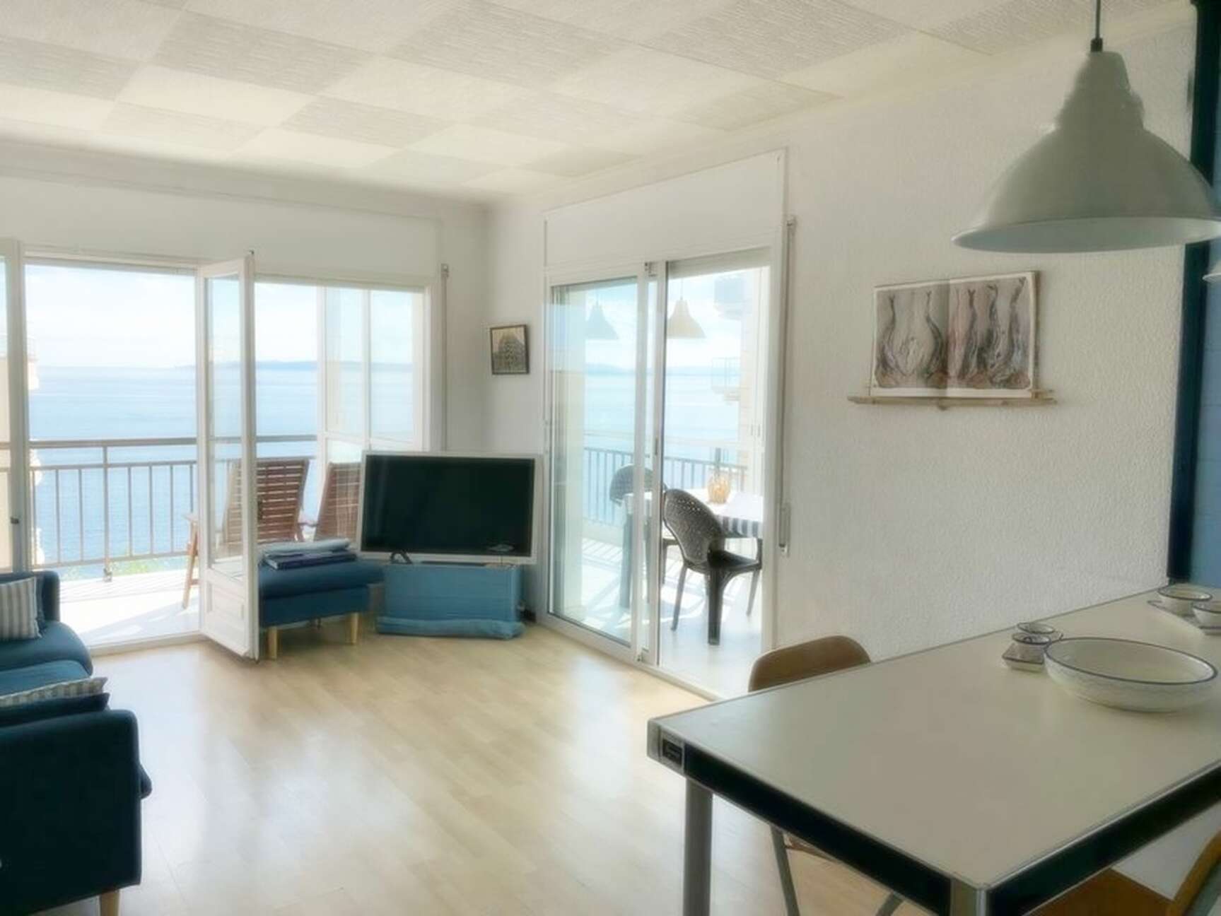 Apartment with sea views in Canyelles for sale