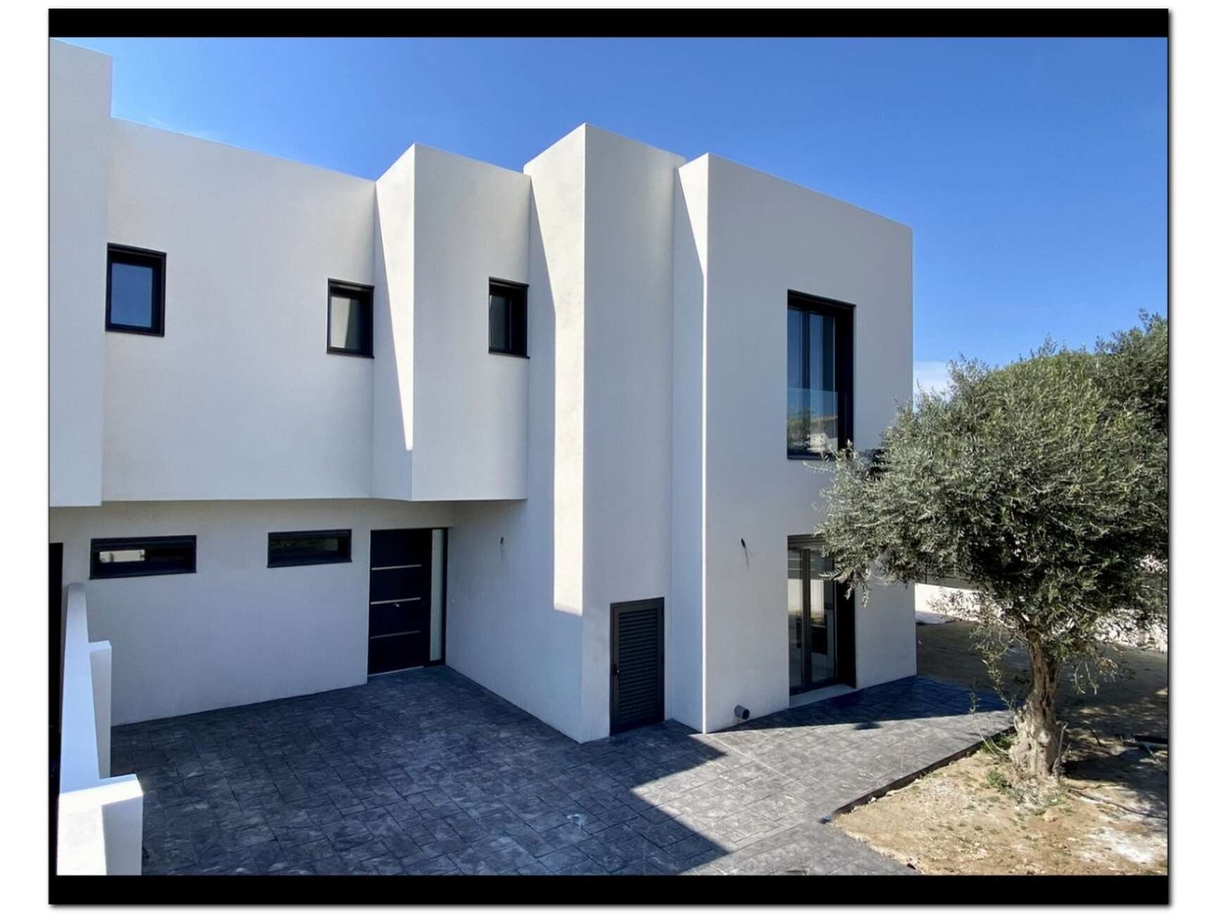 Maison moderne en construction avec piscine à vendre à Empuriabrava ( B )