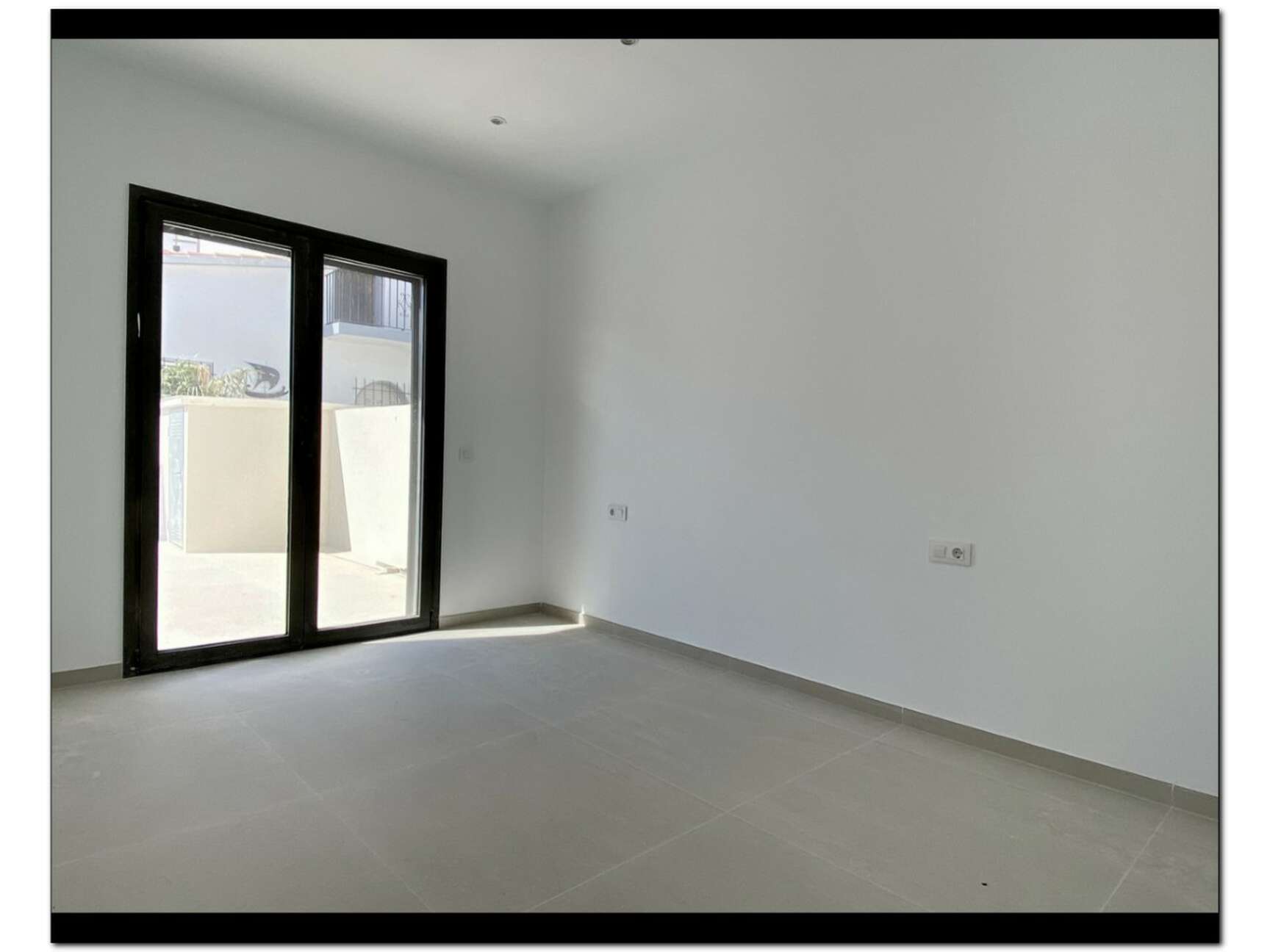 Modern style house under construction for sale in Empuriabrava ( A )