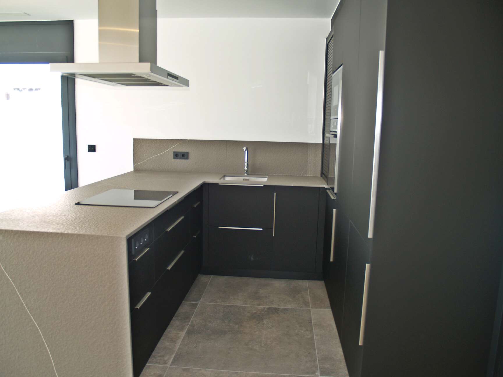 New construction house on the wide channel for sale in Empuriabrava ( A )