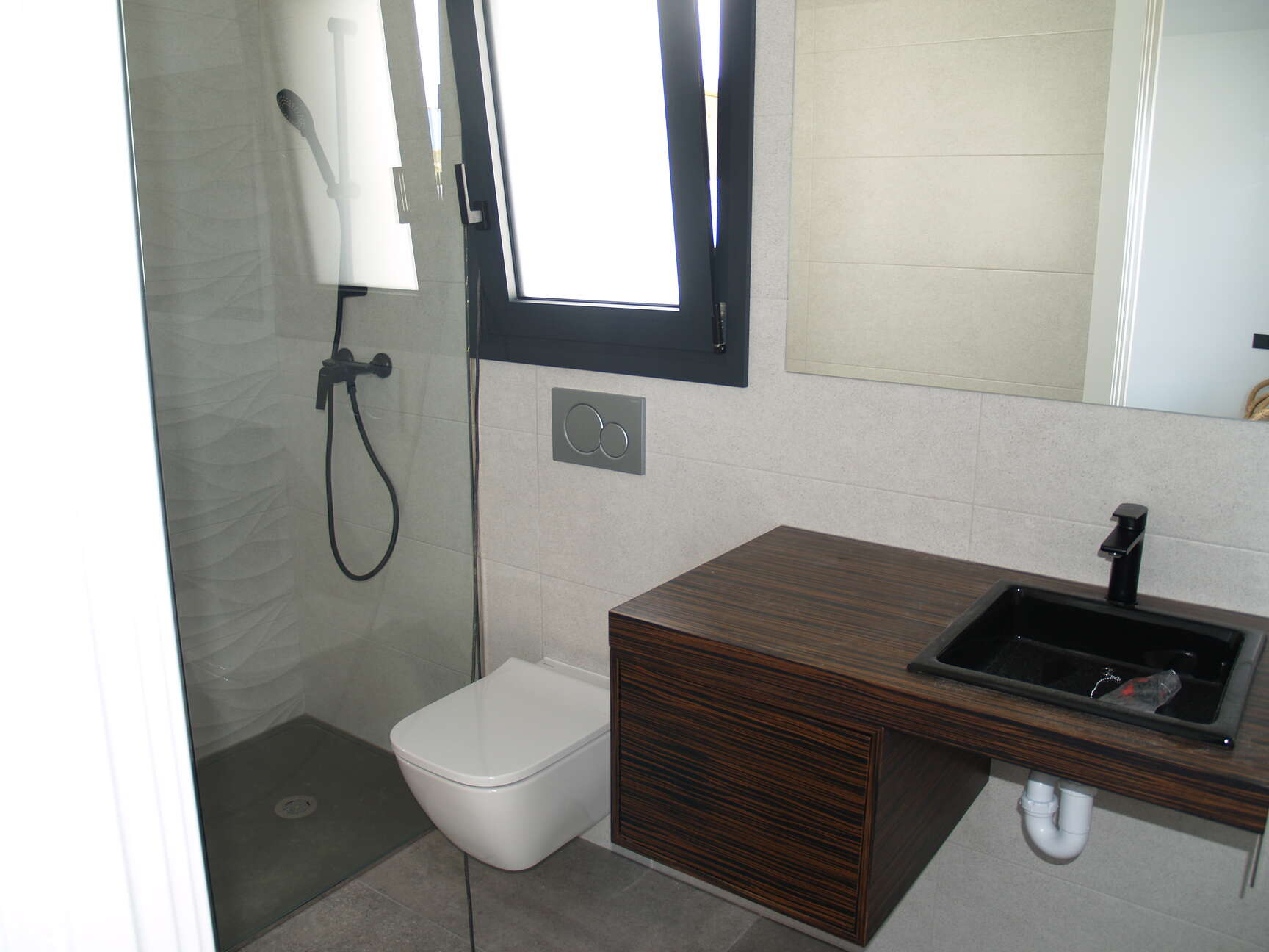 New construction house on the wide channel for sale in Empuriabrava ( A )