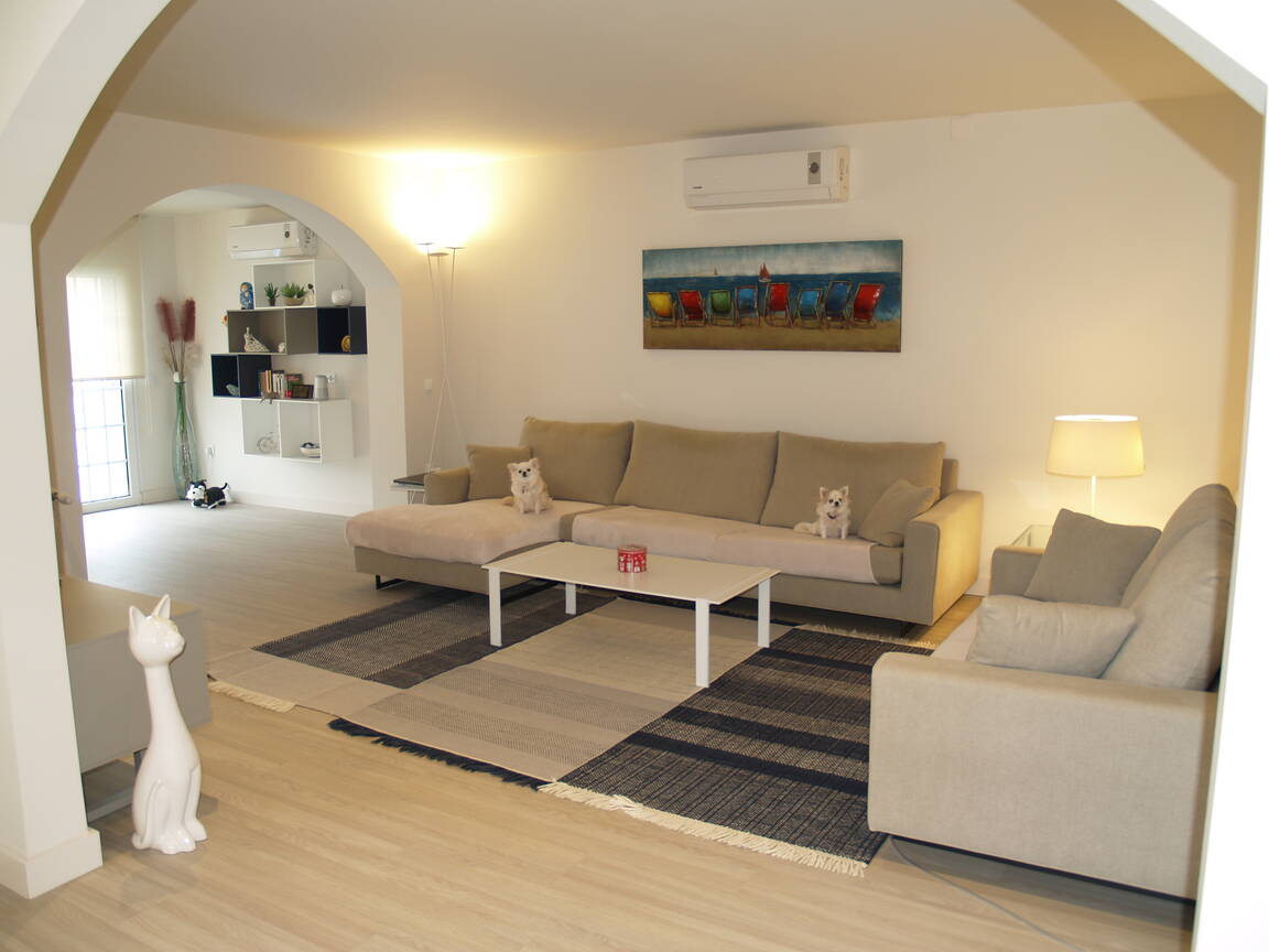 Canal house with independent apartment for sale Empuriabrava