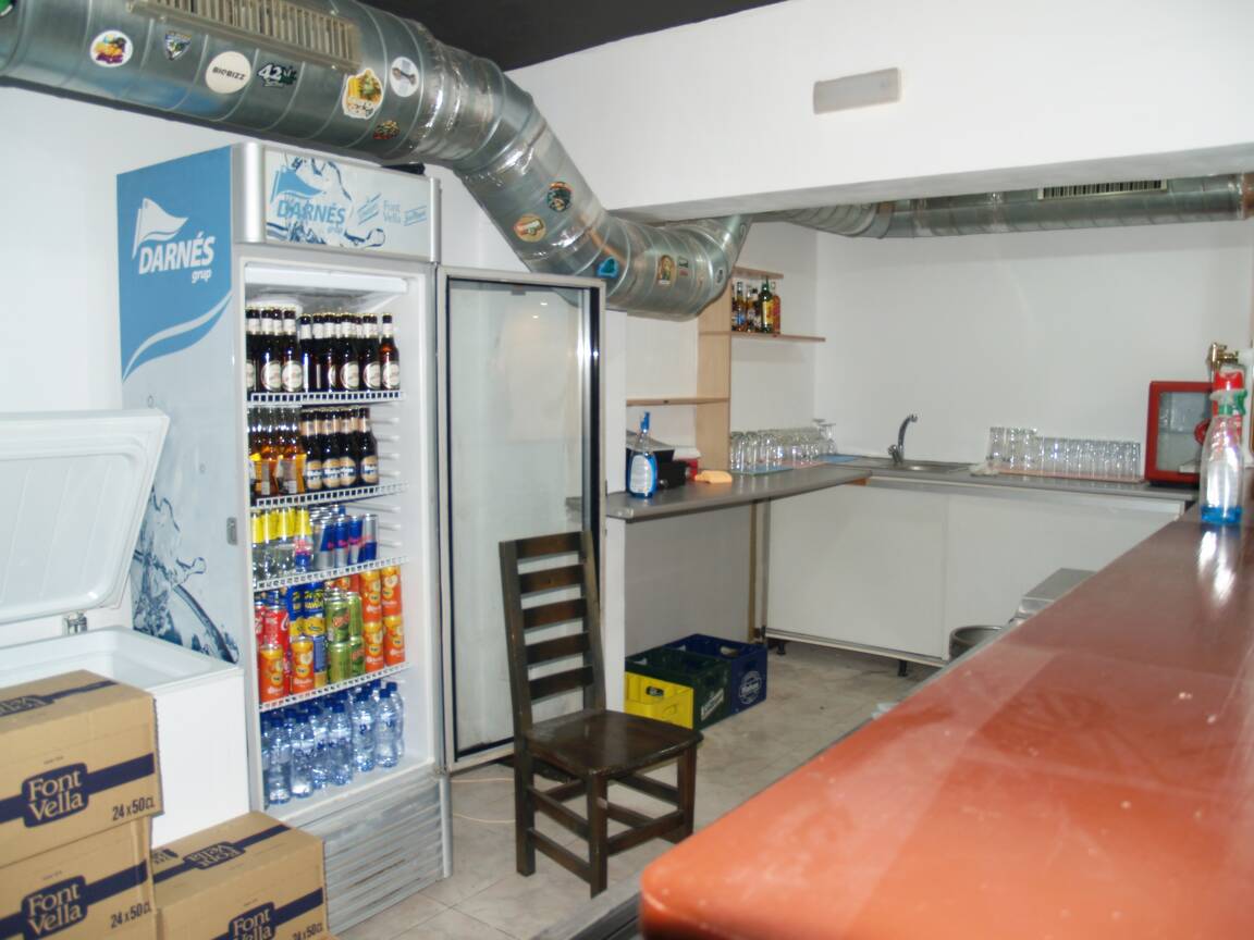 Local for sale possibility of transfer in Empuriabrava