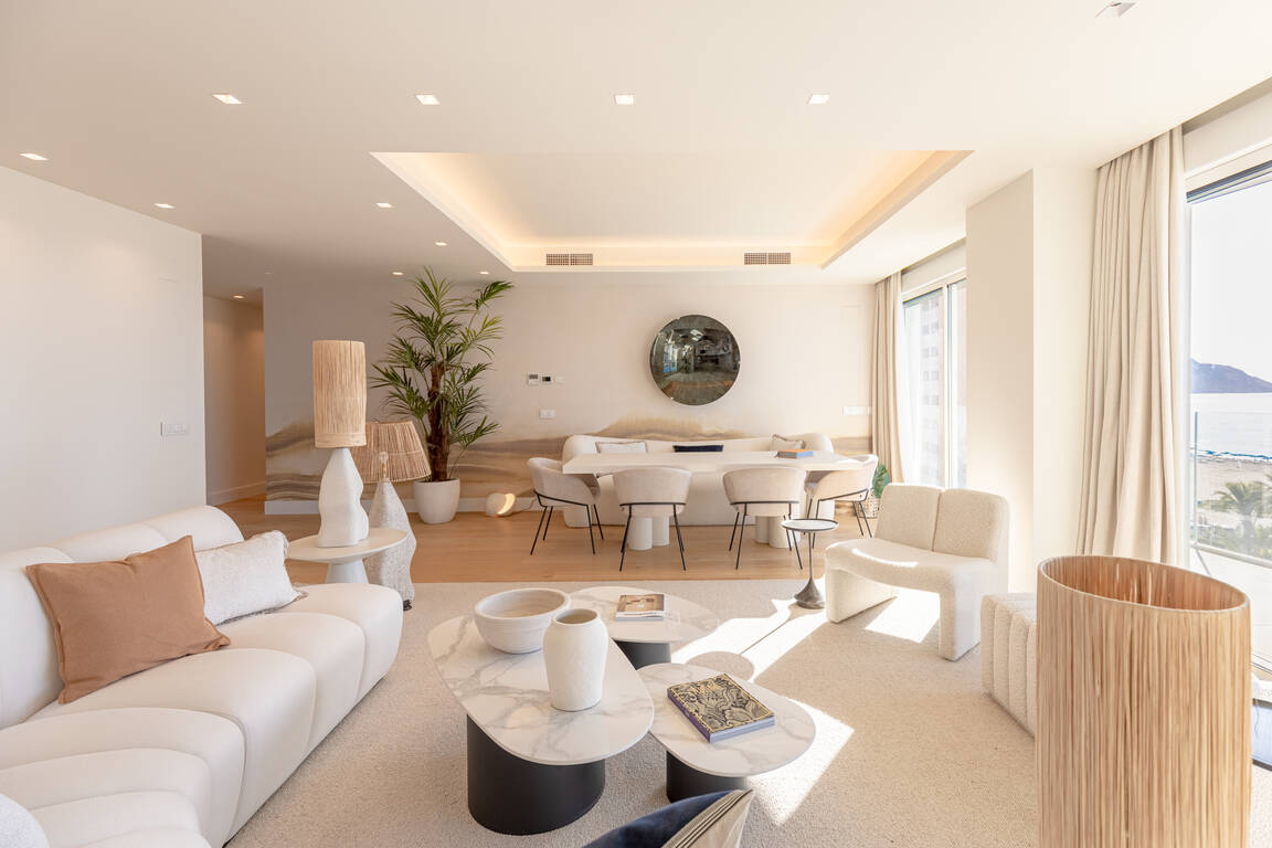 Luxuriöses Penthouse am Strand zum Verkauf in Benidorm