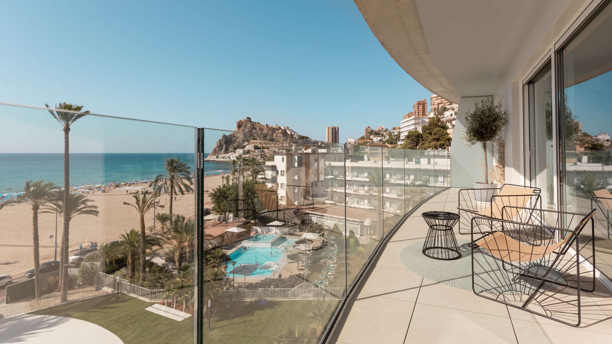 Luxurious beachfront penthouse for sale in Benidorm